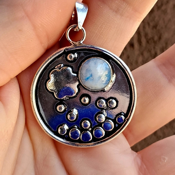 New Rainbow Moonstone 925 Silver Pendant. - Picture 6 of 16